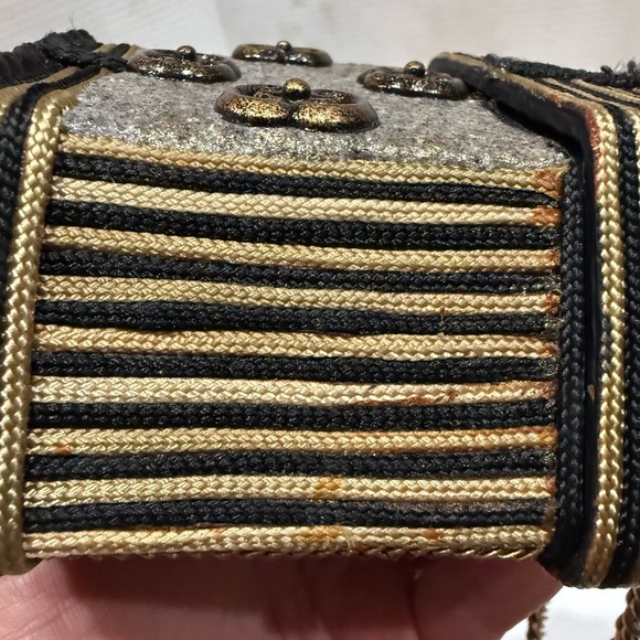 Vintage Mary Frances Handcrafted Box Minaudiere Black Gold Beaded Chain Tassel - Picture 11 of 16